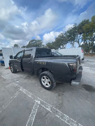 2005 Nissan Titan Location - Large Trucks & Vans - Row 15 - Stock # H53040
