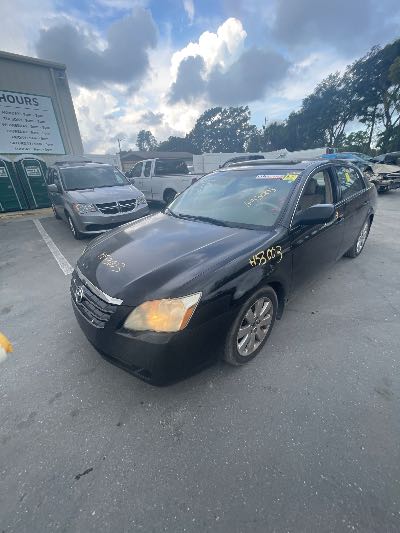 2006 Toyota Avalon Location - Imports - Row 23 - Stock # H53003