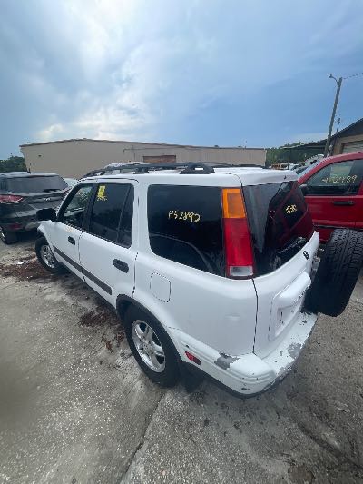 2000 Honda CR-V Location - Imports - Row 23 - Stock # H52892