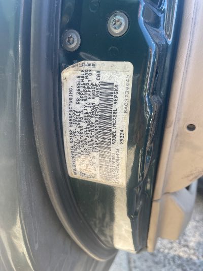 2000 Toyota Avalon Location - Imports - Row 24 - Stock # H52981