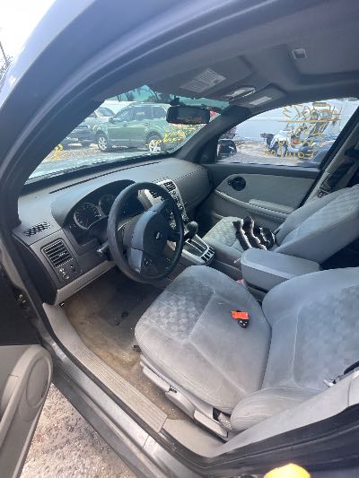2006 Chevrolet Equinox Location - GM - Row 28 - Stock # H53073