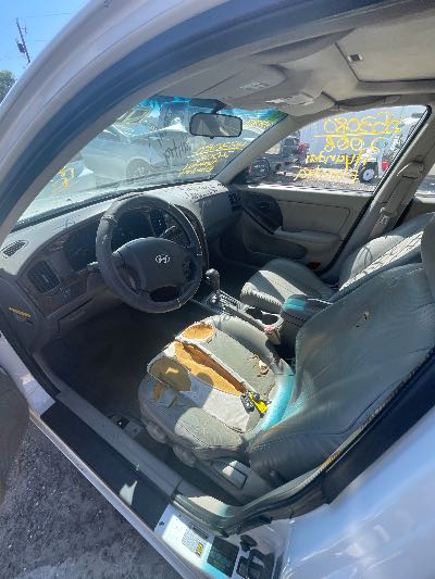 2006 Hyundai Elantra Location - Imports - Row 26 - Stock # H53080