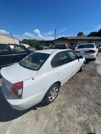 2006 Hyundai Elantra Location - Imports - Row 26 - Stock # H53080
