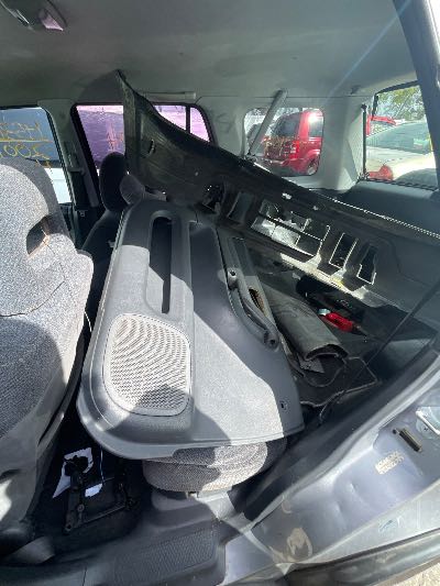 2001 Honda CR-V Location - Imports - Row 26 - Stock # H53104
