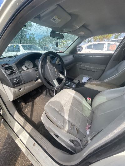 2006 Chrysler 300 Location - Chrysler - Row 38 - Stock # H53101