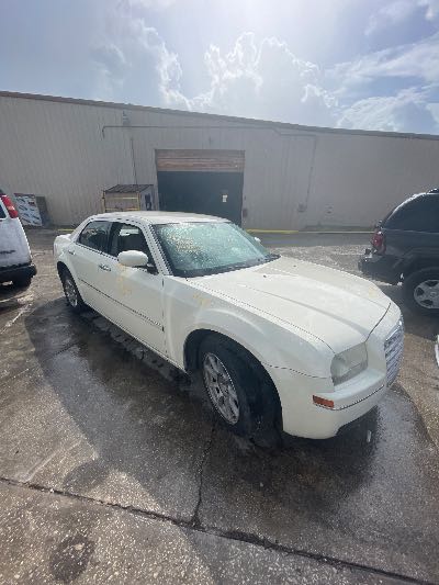 2006 Chrysler 300 Location - Chrysler - Row 38 - Stock # H53101