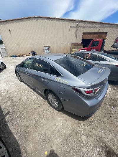 2016 Hyundai Sonata Hybrid Location - Imports - Row 26 - Stock # H53137