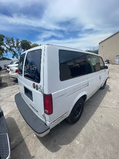 1997 Chevrolet Astro Passenger Location - GM - Row 29 - Stock # H53124