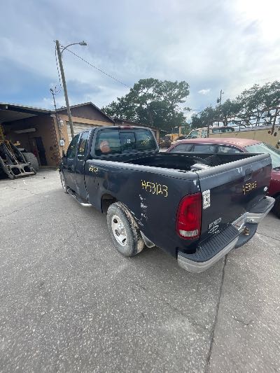 2000 Ford F-150 Location - Large Trucks & Vans - Row 17 - Stock # H53123