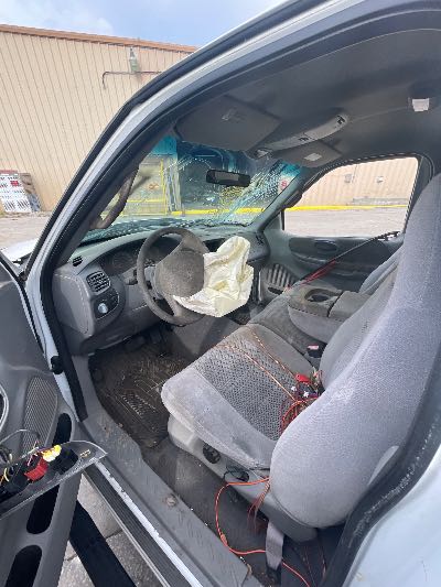 2002 Ford F-150 Location - Large Trucks & Vans - Row 17 - Stock # H53122