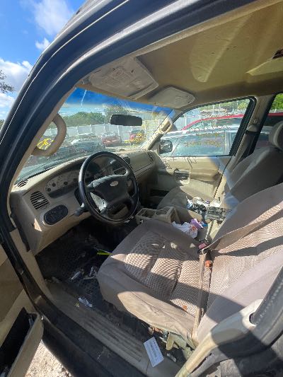 2005 Ford Explorer Sport Trac Location - Ford - Row 36 - Stock # H53052