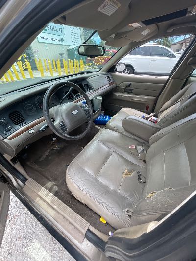 2003 Ford Crown Victoria Location - Ford - Row 35 - Stock # H53158