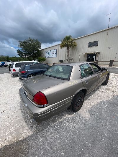 2003 Ford Crown Victoria Location - Ford - Row 35 - Stock # H53158