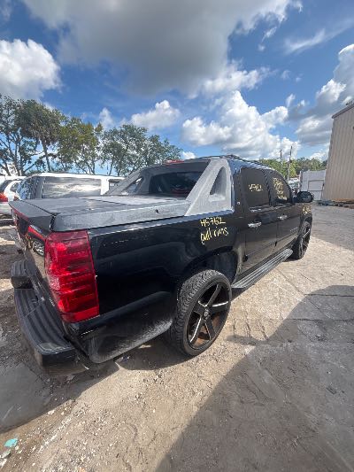 2008 Chevrolet Avalanche Location - Large Trucks & Vans - Row 17 - Stock # H53162