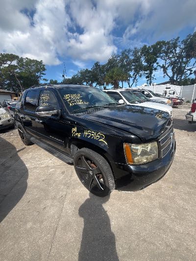 2008 Chevrolet Avalanche Location - Large Trucks & Vans - Row 17 - Stock # H53162