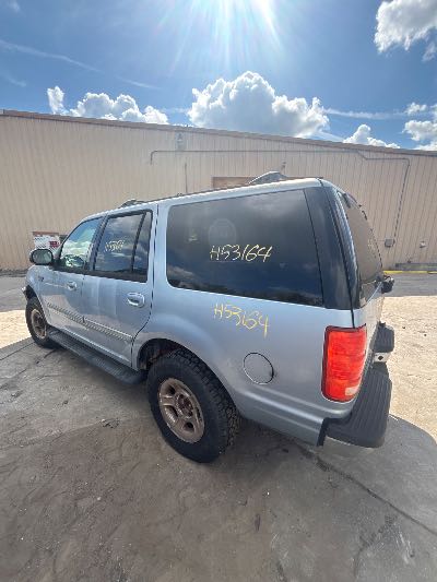 1998 Ford Expedition Location - Large Trucks & Vans - Row 19 - Stock # H53164