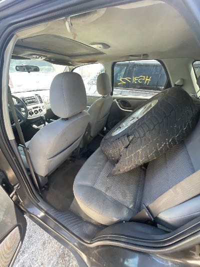 2007 Ford Escape Location - Ford - Row 36 - Stock # H53172