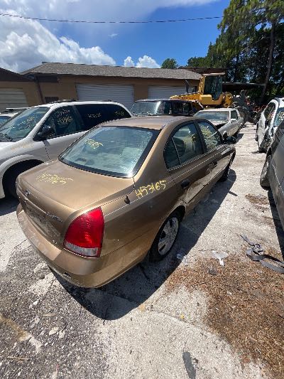 2001 Hyundai Elantra Location - Imports - Row 42 - Stock # H53165