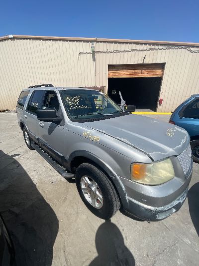 2005 Ford Expedition Location - Large Trucks & Vans - Row 20 - Stock # H53190