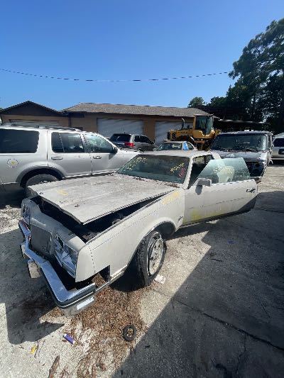 1984 Buick Riviera Location - GM - Row 30 - Stock # H53050