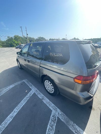 2002 Honda Odyssey Location - Imports - Row 42 - Stock # H53202