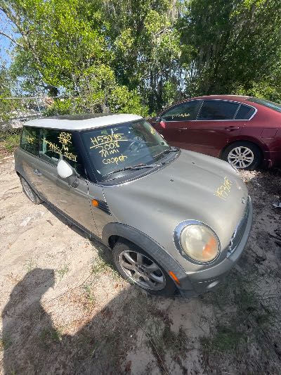 2008 MINI Cooper Hardtop Location - Imports - Row 45 - Stock # H53045