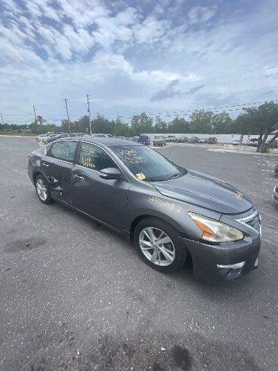 2014 Nissan Altima Location - Imports - Row 44 - Stock # H53083