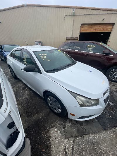 2014 Chevrolet Cruze Location - GM - Row 31 - Stock # H53180