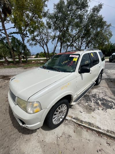 2003 Ford Explorer Location - Ford - Row 37 - Stock # H53191