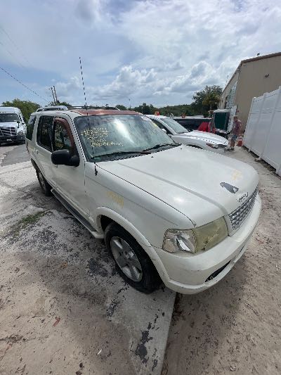 2003 Ford Explorer Location - Ford - Row 37 - Stock # H53191