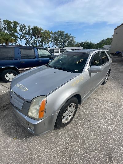 2006 Cadillac SRX Location - GM - Row 30 - Stock # H53233