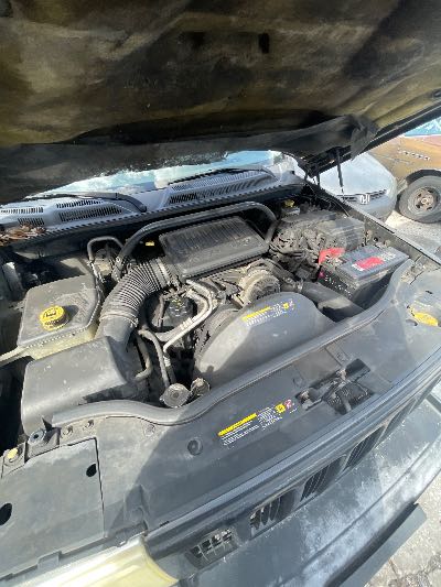 2006 Jeep Commander Location - Chrysler - Row 42 - Stock # H53345