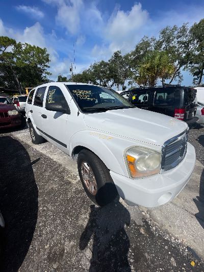 2006 Dodge Durango Location - Large Trucks & Vans - Row 22 - Stock # H53358
