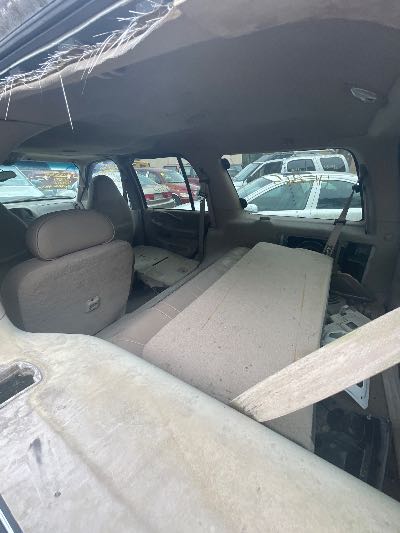 2001 Ford Expedition Location - Large Trucks & Vans - Row 24 - Stock # H53365