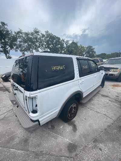 2001 Ford Expedition Location - Large Trucks & Vans - Row 24 - Stock # H53365