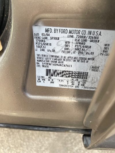 2004 Ford F-150 Location - Large Trucks & Vans - Row 22 - Stock # H53293