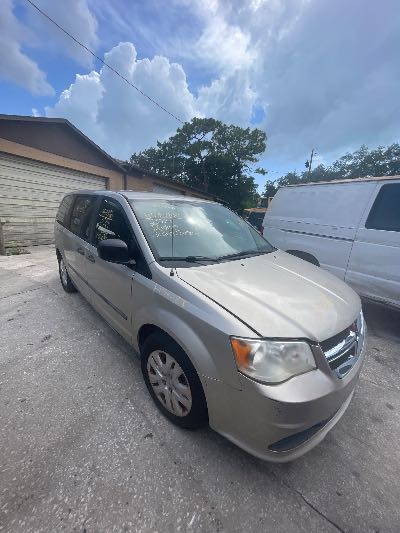 2014 Dodge Grand Caravan Location - Chrysler - Row 42 - Stock # H53388