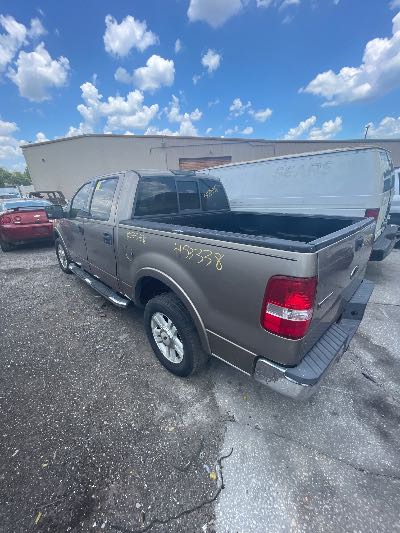 2004 Ford F-150 Location - Large Trucks & Vans - Row 24 - Stock # H53338