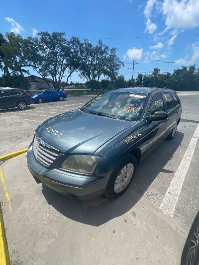2005 Chrysler Pacifica Location - Chrysler - Row 42 - Stock # H53402