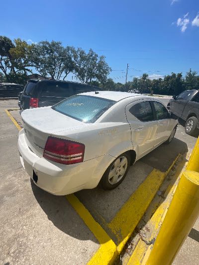 2009 Dodge Avenger Location - Chrysler - Row 43 - Stock # H53405