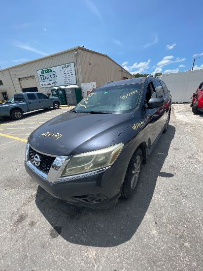 2013 Nissan Pathfinder Location - Imports - Row 4 - Stock # H53434