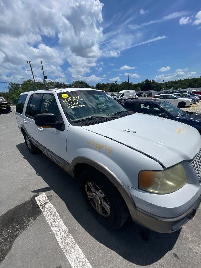 2003 Ford Expedition Location - Large Trucks & Vans - Row 23 - Stock # H53409