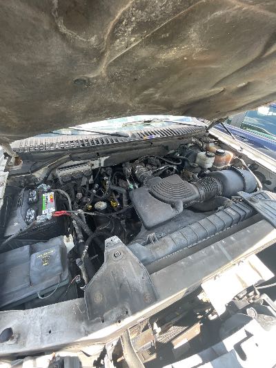 2003 Ford Expedition Location - Large Trucks & Vans - Row 23 - Stock # H53409