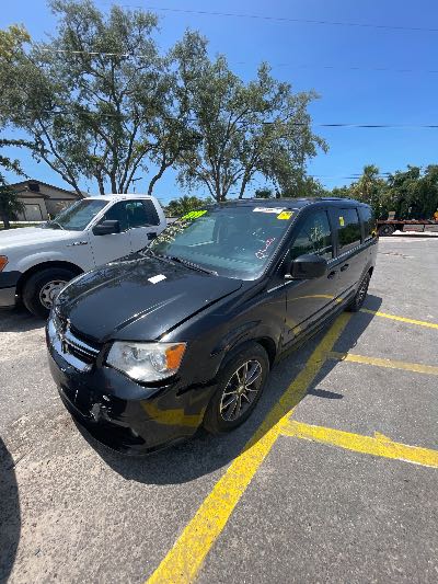 2017 Dodge Grand Caravan Location - Chrysler - Row 44 - Stock # H53407
