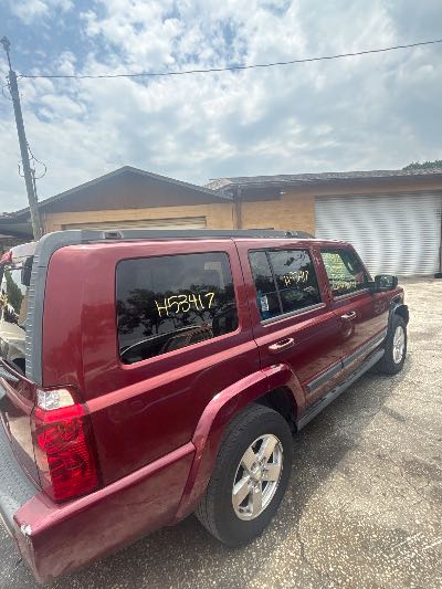2007 Jeep Commander Location - Chrysler - Row 43 - Stock # H53417