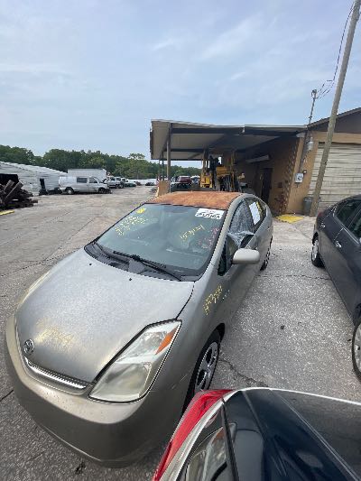 2006 Toyota Prius Location - Imports - Row 6 - Stock # H53424