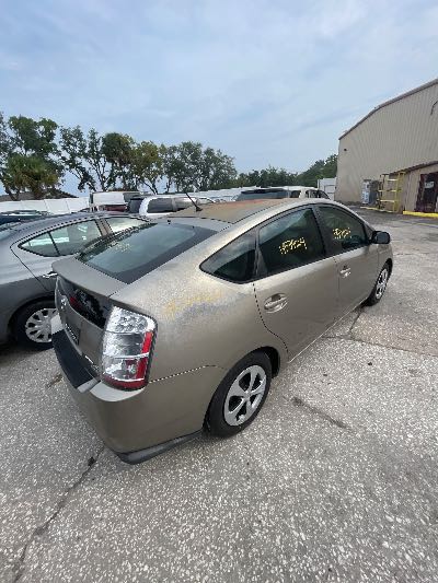 2006 Toyota Prius Location - Imports - Row 6 - Stock # H53424