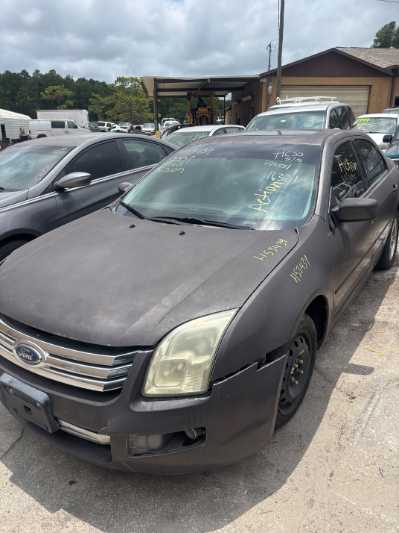 2007 Ford Fusion Location - Ford - Row 26 - Stock # H53439