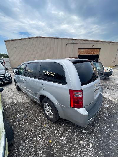 2008 Dodge Grand Caravan Location - Chrysler - Row 44 - Stock # H53506