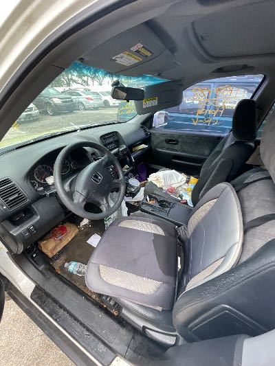 2003 Honda CR-V Location - Imports - Row 10 - Stock # H53488